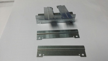 定制顯示器專用非標沖壓件 屏壓片的價格、廠家及產品詳情