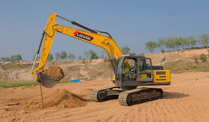 智領(lǐng)新程，筑就未來(lái) 雷沃以智能施工技術(shù)重塑工程機(jī)械新生態(tài)