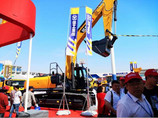 第二屆雄安工程機(jī)械展盛大開(kāi)幕 千機(jī)匯聚，智繪未來(lái)新城